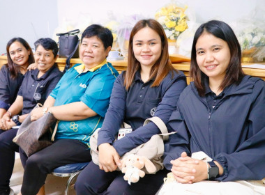 ตรวจเยี่ยมและรับฟังปัญหาของสมาชิกสหกรณ์นิคมประมงนครศรีธรรมราช จำกัด ณ จุดรวบรวมผลผลิตของสมาชิกสหกรณ์ โดยรับทราบถึงปัญหาความเดือดร้อนในเรื่องของการต่อทะเบียนเกษตรกรผู้เพาะเลี้ยงสัตว์น้ำของสมาชิกสหกรณ์ รวมทั้งเรื่องการขออนุญาตการเข้าทำประโยชน์ในที่ดินและติ ... พารามิเตอร์รูปภาพ 59